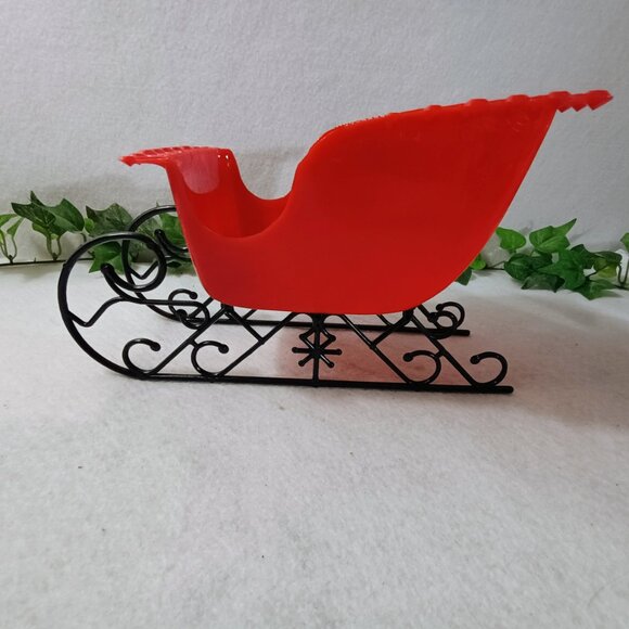 EUC: Vintage Milkis 1960s Red Christmas Sleigh Candy Holder w/ Original Box - Picture 7 of 11